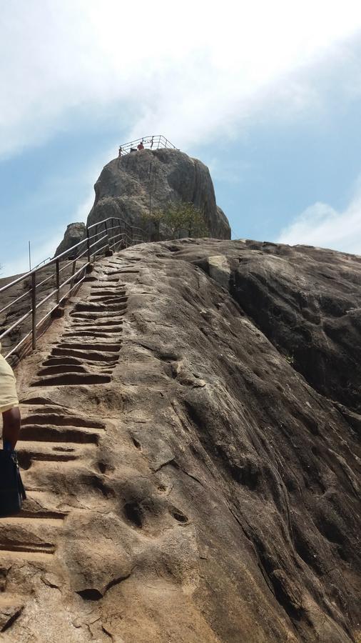 Great Wall Tourist Rest Anuradhapura Exterior photo