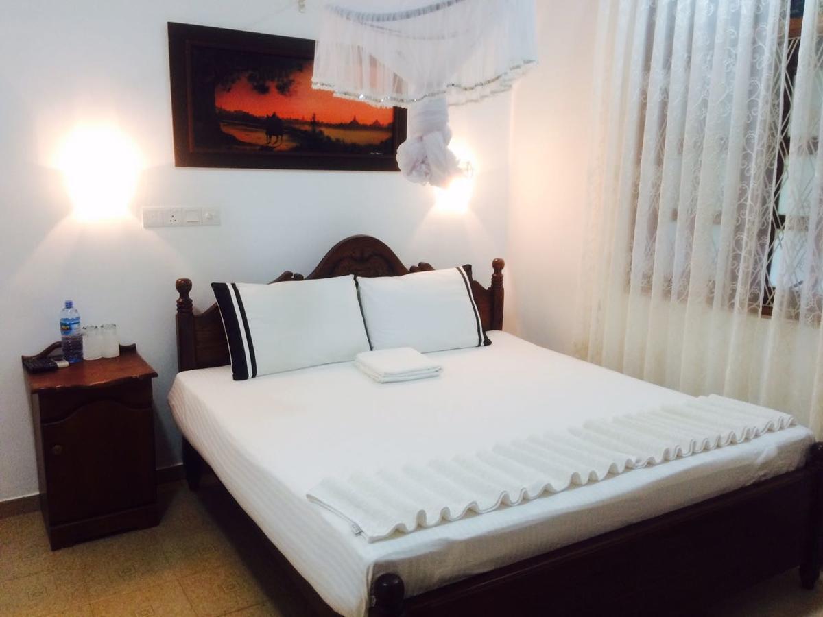 Great Wall Tourist Rest Anuradhapura Exterior photo