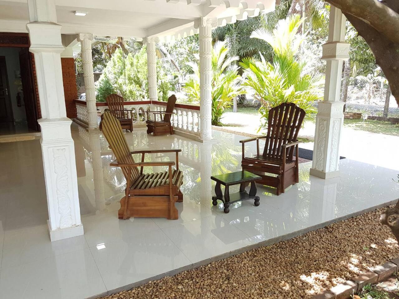 Great Wall Tourist Rest Anuradhapura Exterior photo